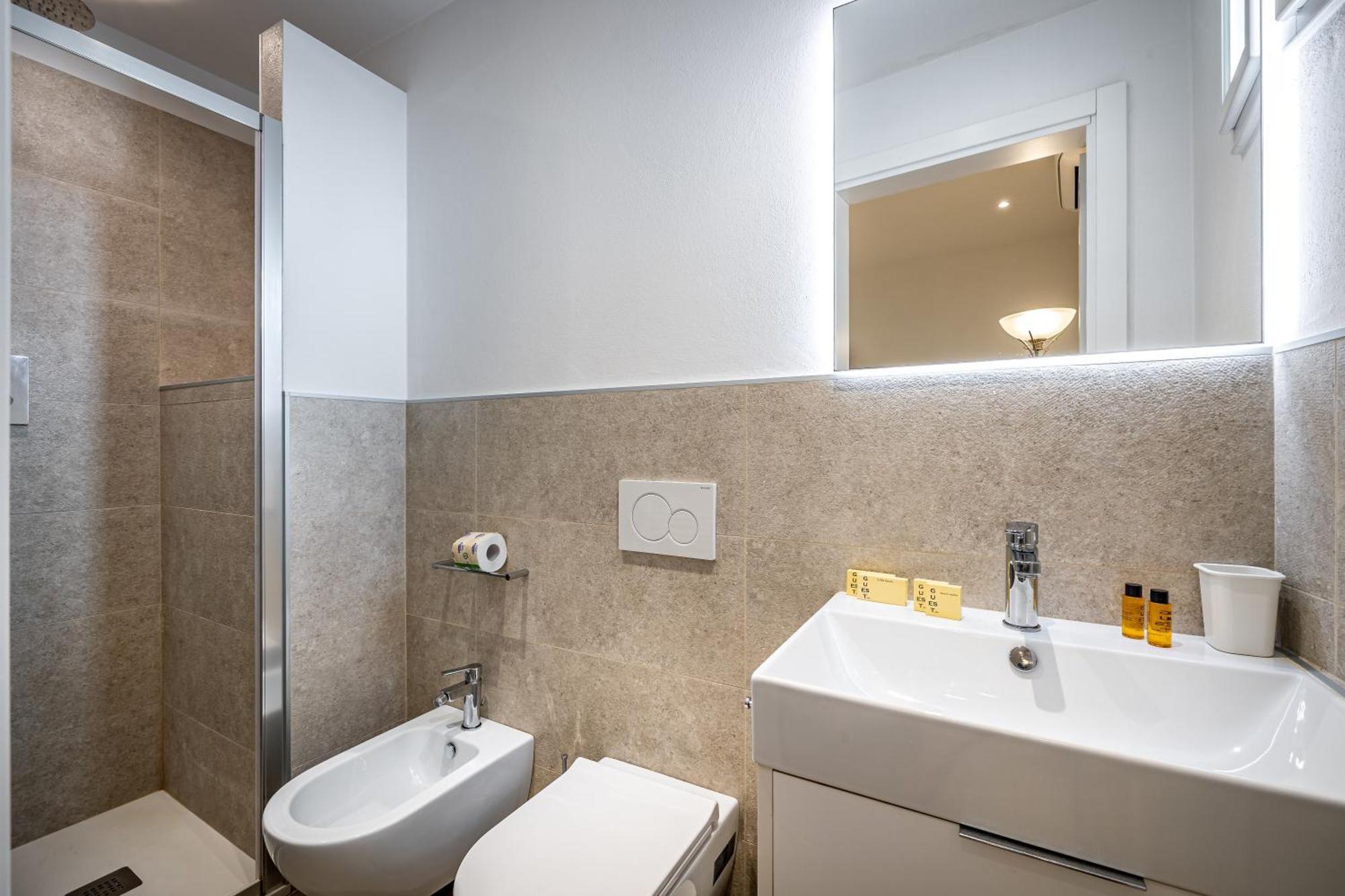 Roommo Via Dei Pilastri Giada Florencia Exterior foto