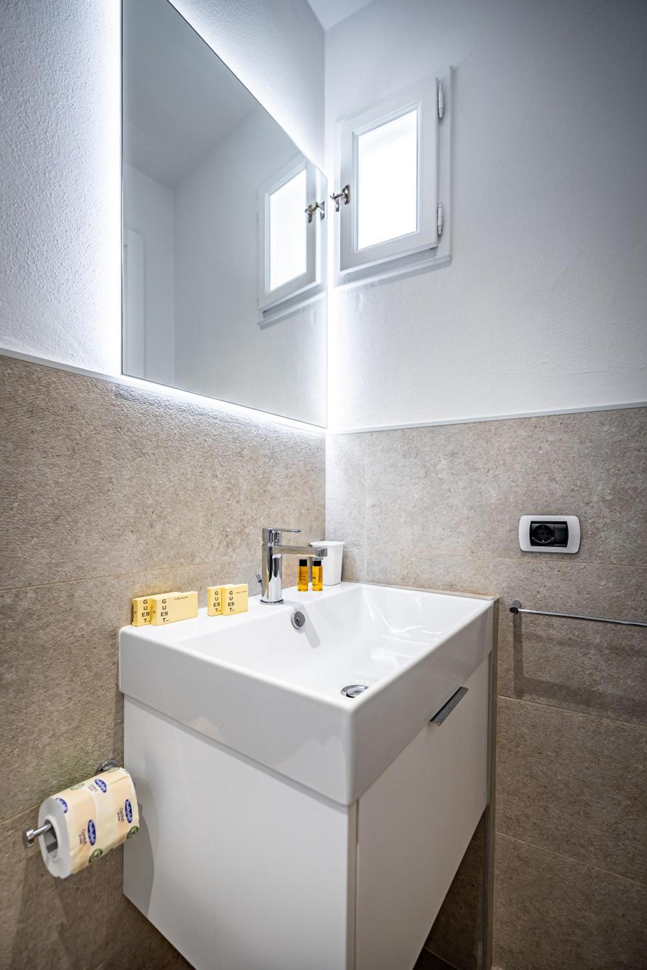 Roommo Via Dei Pilastri Giada Florencia Exterior foto